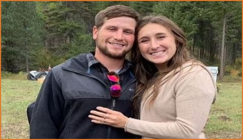 
Alex Harvill has been Married to his wife, Jessica Harvill, since 2019 